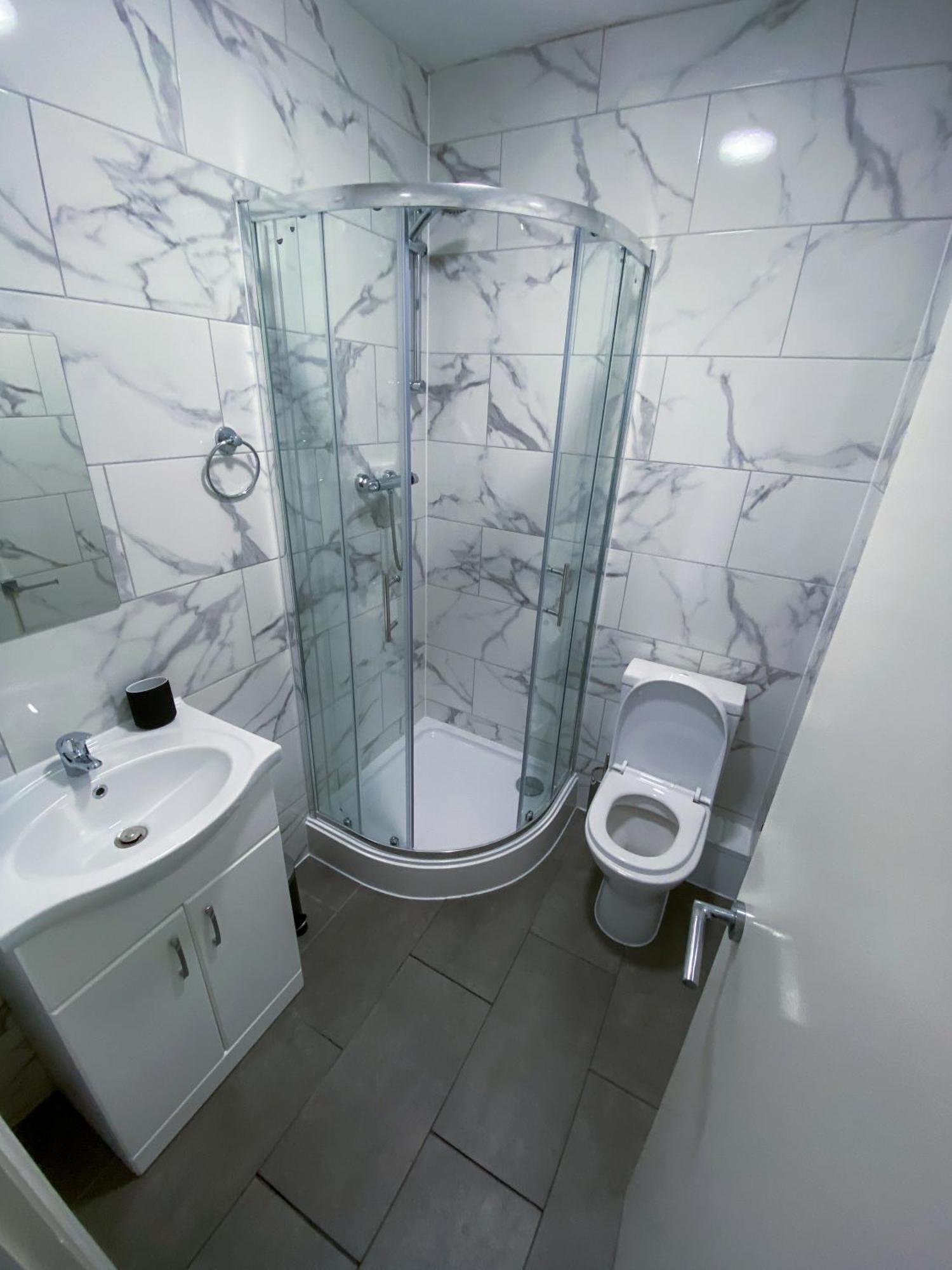 Modern 1 Bedroom Flat In Wood Green Λονδίνο Εξωτερικό φωτογραφία
