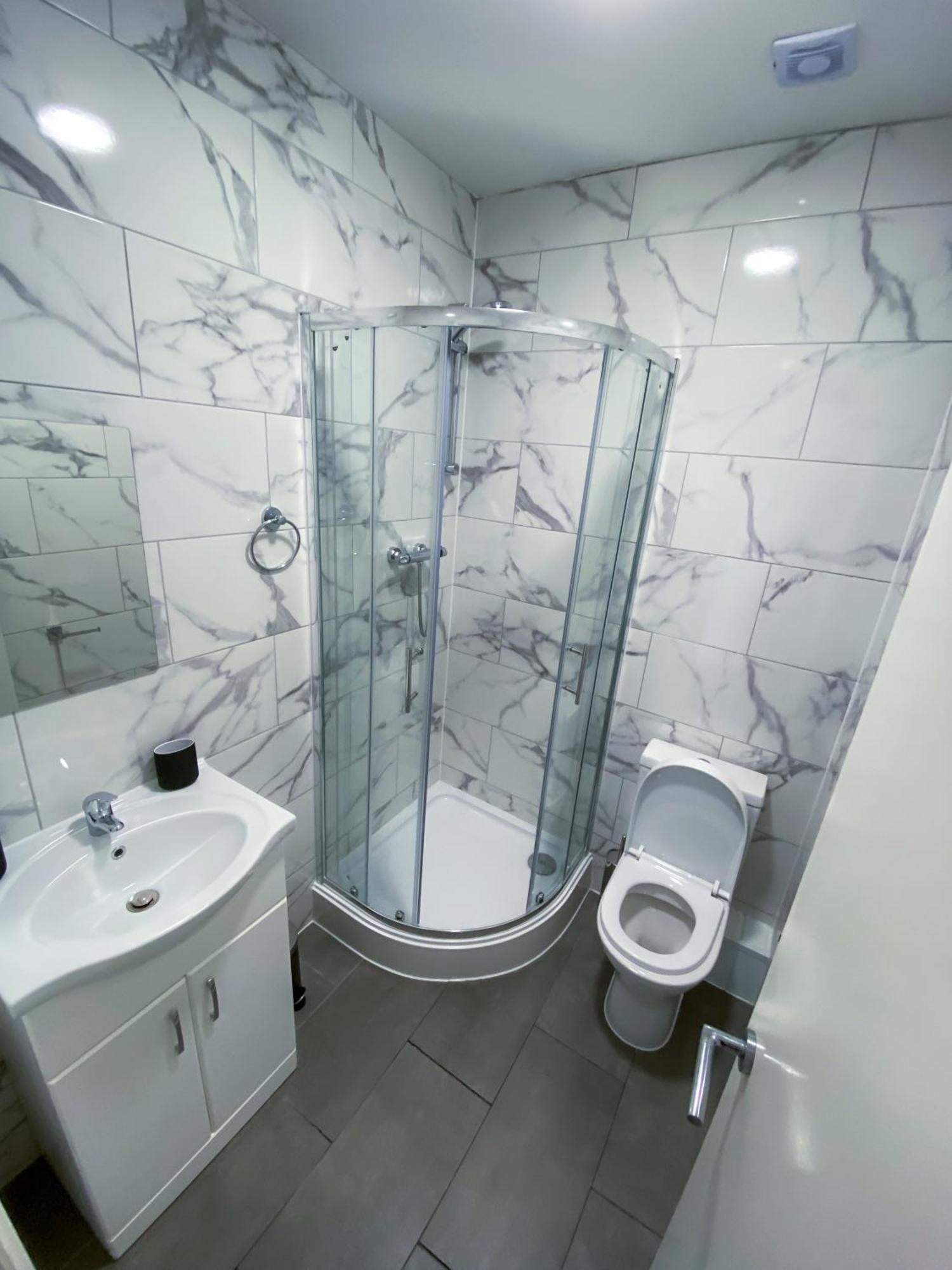Modern 1 Bedroom Flat In Wood Green Λονδίνο Εξωτερικό φωτογραφία